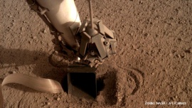 „Polski” Kret próbuje wgryźć się w powierzchnię Marsa. Lądownik NASA ma sprawdzić podobieństwo planety do Ziemi [DEPESZA]